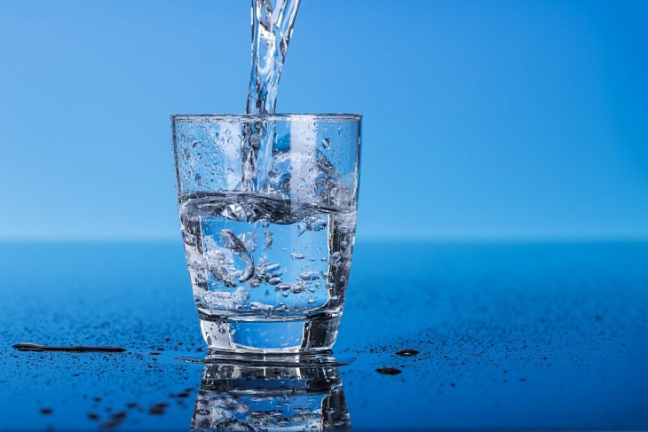Популярная техника “Стакана воды” от Хосе Сильва. Как исполнить желания